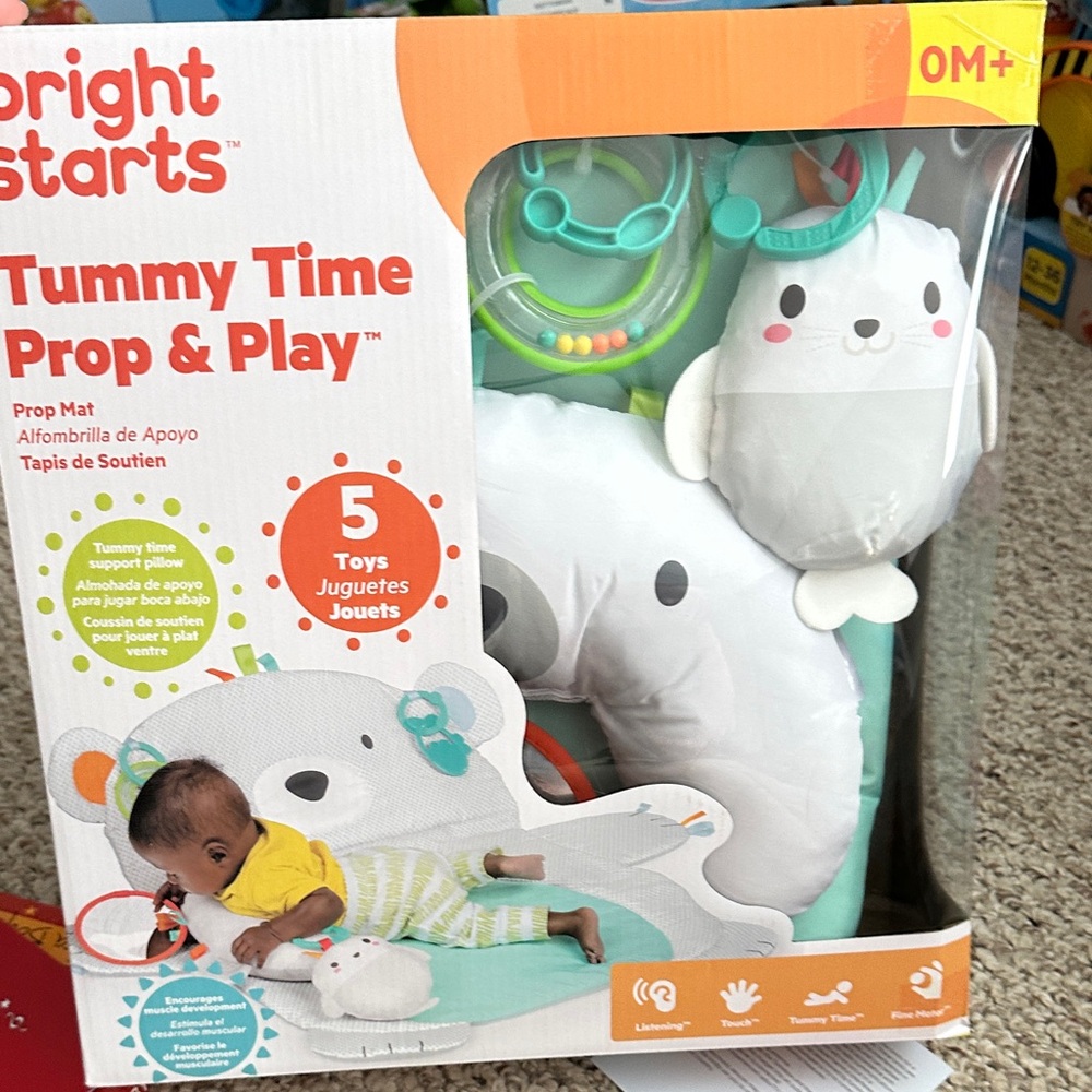 Tummy Time Prop & Play Mat - White and Green